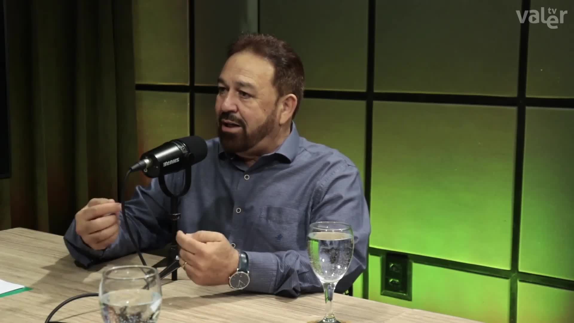 Livraria Valer Com Isaac Maciel - Cultura Em T&oacute;picos (1080P, H264, Youtube)